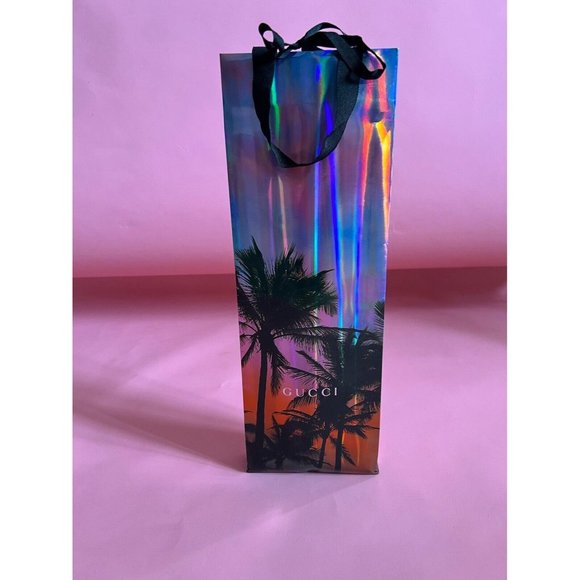 Gucci Limited Edition 2019 Paper Reusable Shopping Bag Rope  18" x 6.5 " x 1.5" - Picture 4 of 9